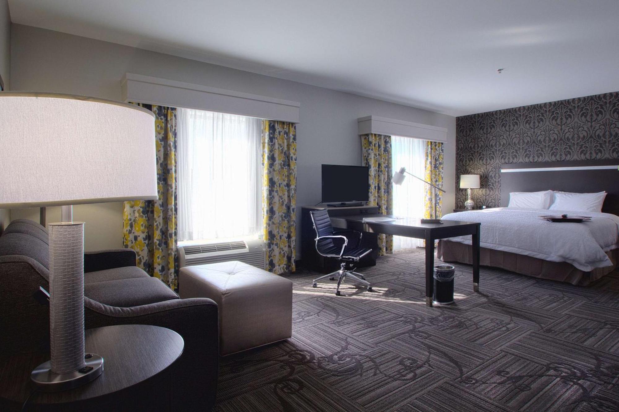 Hampton Inn & Suites Columbus/University Area Екстер'єр фото